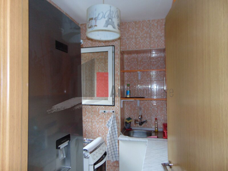 Titan, metrou, apartament cu o camera, garsoniera.